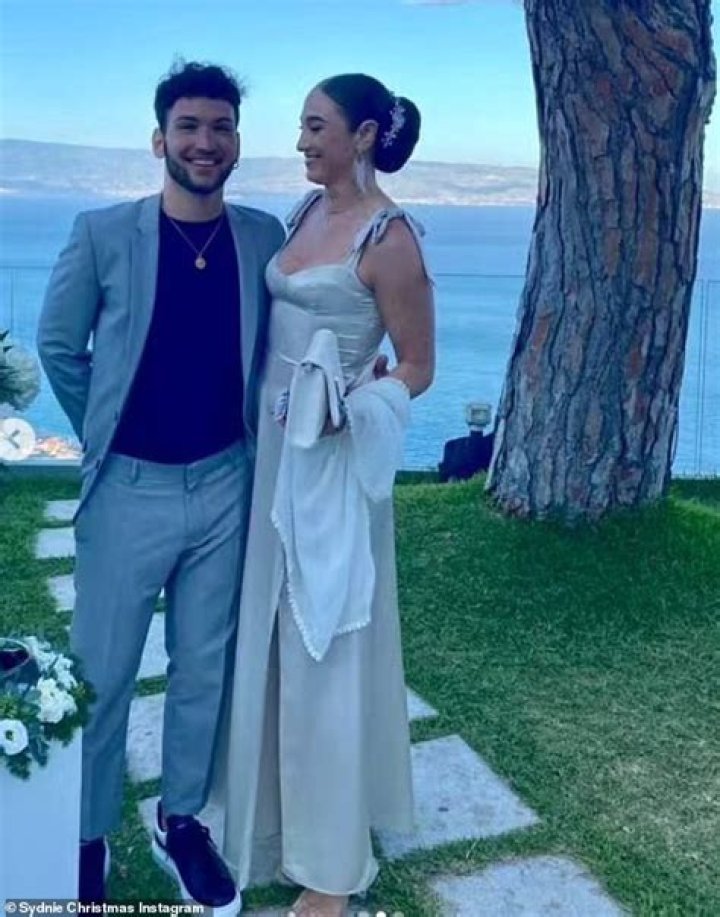 
Is Sydnie Avery Married? Her Wiki, Age, Boyfriend and Net worth 