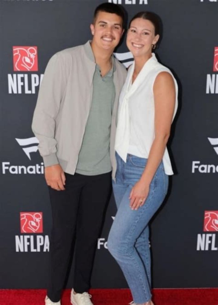 
Jael Dorotan Height, Weight, Net Worth, Age, Birthday, Wikipedia, Who, Nationality, Biography 