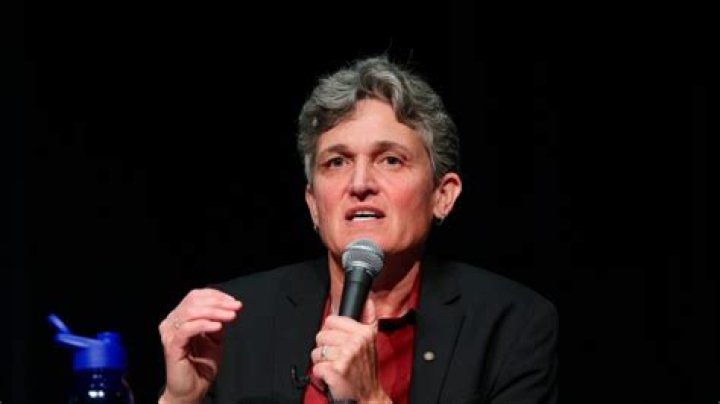 
Jamie McLeod-Skinner Height, Weight, Net Worth, Age, Birthday, Wikipedia, Who, Nationality, Biography 