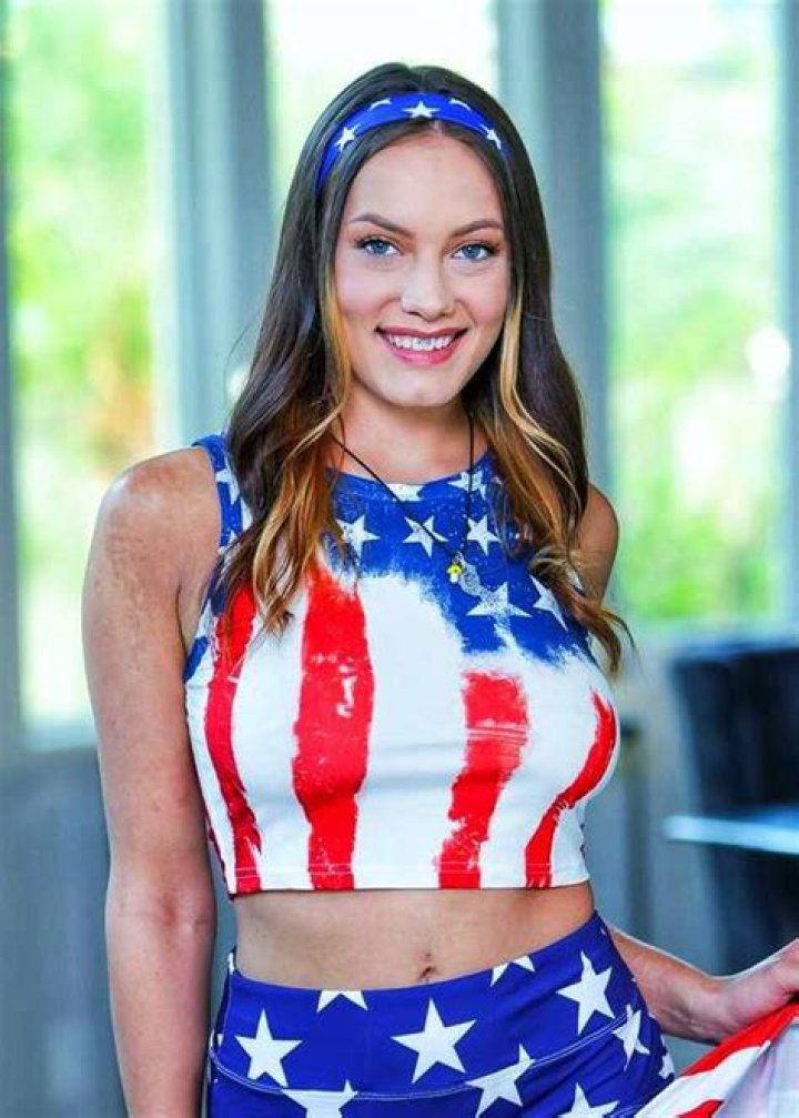 JC Wilds Height, Weight, Net Worth, Age, Birthday, Wikipedia, Who, Nationality, Biography