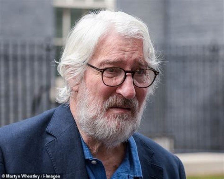 
Jeremy Paxman Health and Illness Update: Is He Leaving Because Of His Parkinsons? 