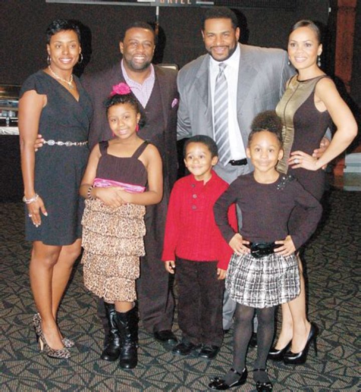 
Jerome Bettis Wife Trameka Boykin Relationship and Family Life 