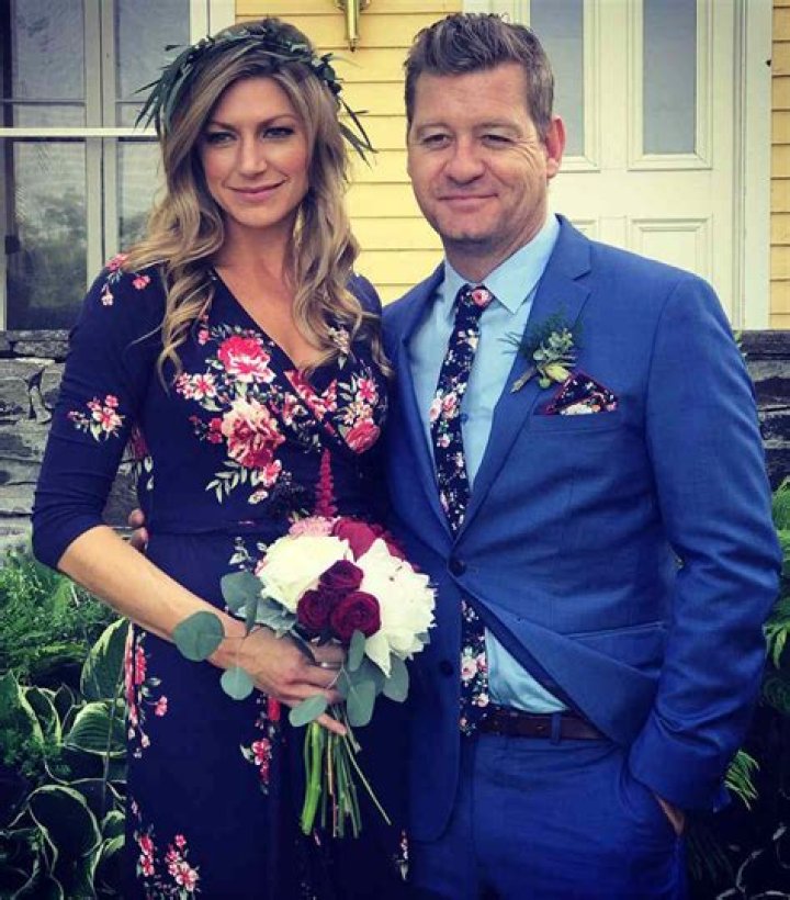 Jes Macallan Height, Weight, Net Worth, Age, Birthday, Wikipedia, Who, Nationality, Biography