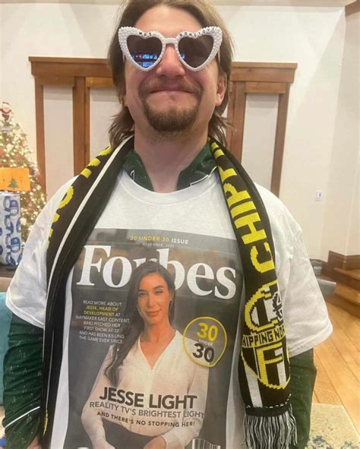 
Jesse Bongiovi: who is he? centered on Jon Bon Jovi’s son’s engagement to Jesse Light 