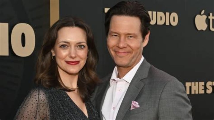 Jon Barinholtz Surprised His Psychologist Wife Annika Barinholtz With A Jyan Ryan CD