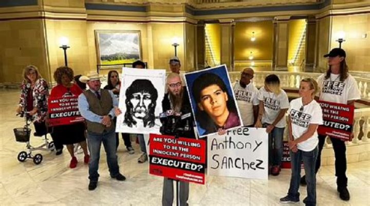 
Juli Busken Wikipedia | Abducted At Gunpoint Biography 