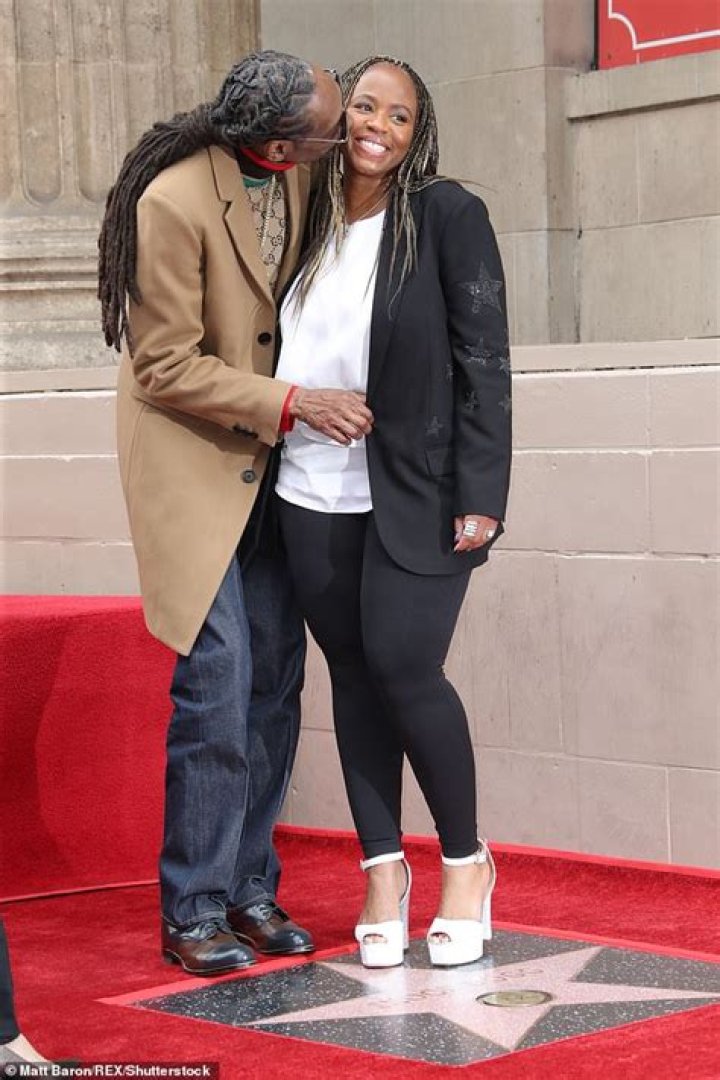 Julian Broadus Height, Weight, Net Worth, Age, Birthday, Wikipedia, Who, Nationality, Biography