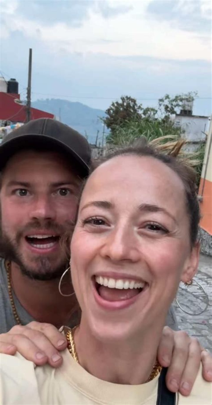 
Karine Vanasse Conjoint – Who Is Her Partner? Net Worth & Age 