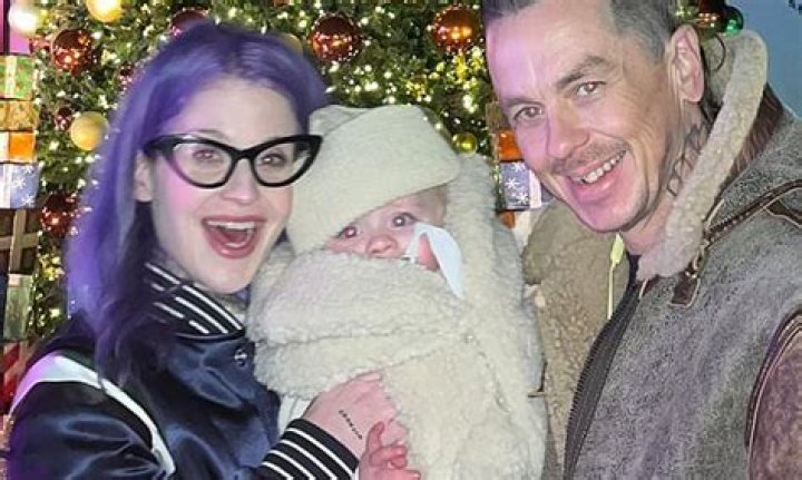 
Kelly Osbourne Welcomes First Child With Slipknot’s Sid Wilson 