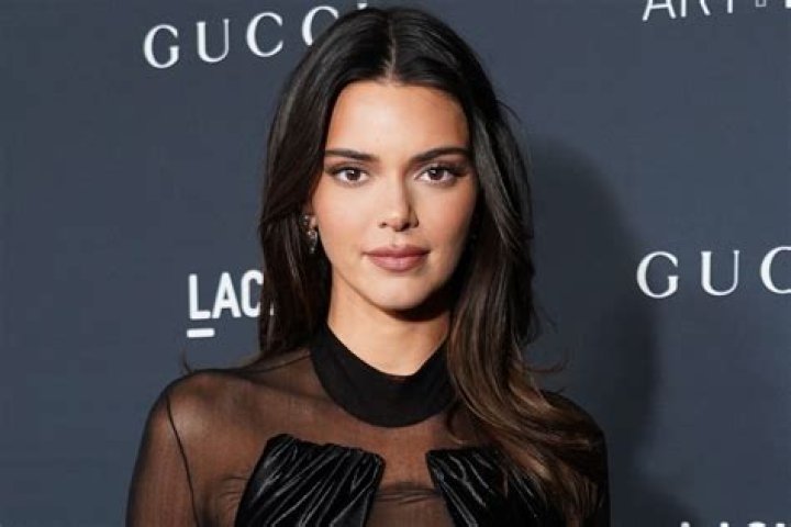 
Kendall Jenner Reveals She’s Moving to a Ranch: ‘I Am an Actual Cowgirl’ 