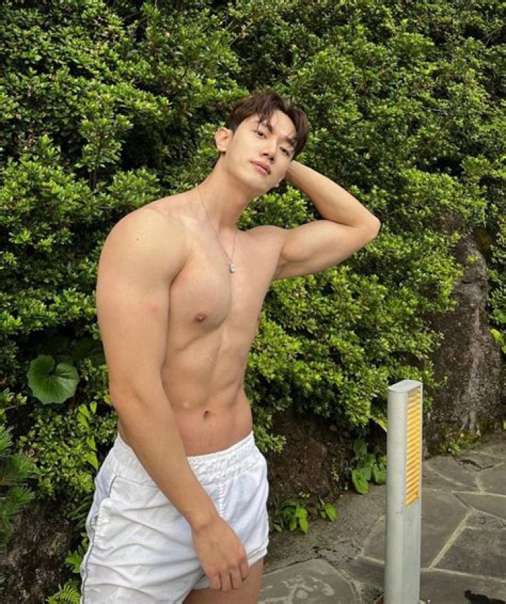 
Kim Hyeon-Joong Height, Weight, Net Worth, Age, Birthday, Wikipedia, Who, Nationality, Biography 