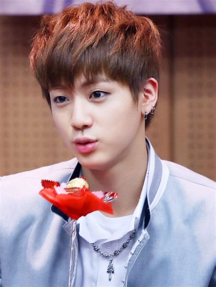 
Kim Seok-jin’s (BTS) Net Worth, Girlfriend, Age, Family – Wiki 