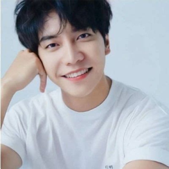 
Lee Seung-gi Stated That He Has Not Been Compensated For His Songs In The Last 18 years 