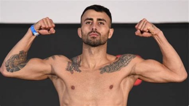 
Makwan Amirkhani Religion- Is He Muslim? Nationality Of The MMA Fighter 