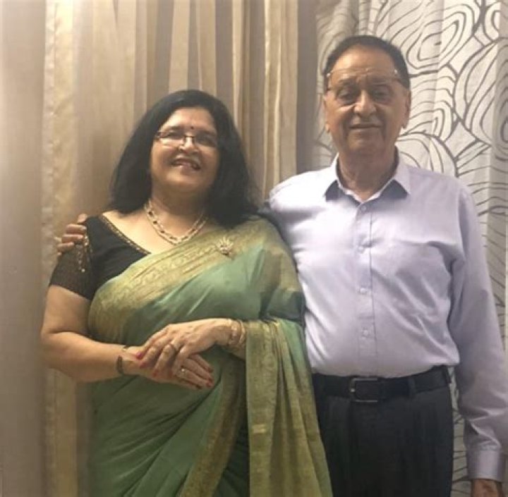 
Mannara Chopra Height, Weight, Net Worth, Age, Birthday, Wikipedia, Who, Nationality, Biography 