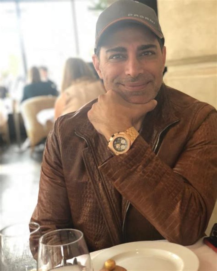 
Manny Khoshbin Net Worth, Age, Height, Wedding, Wife Leyla Milani, Wiki 