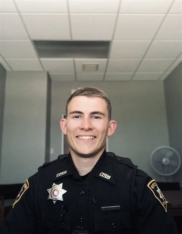 
McAlester Police Officer Joseph Barlow Dies During A Funeral Procession 