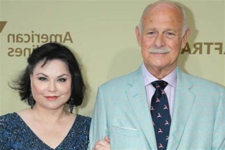 
Meet Beverly Root, Gerald McRaney’s Wife 
