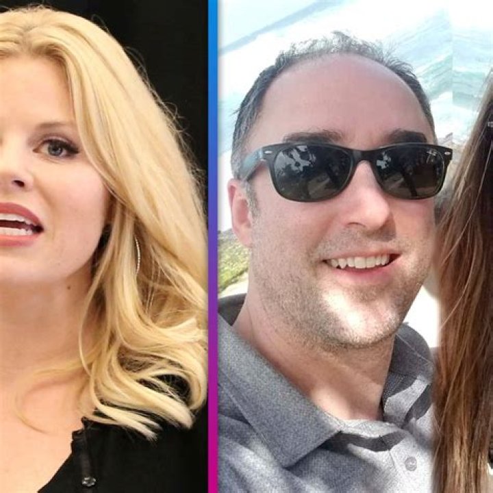 
Megan Hilty: 6 Bodies Have Been Recovered a Month After Plane Crash Killed Actress’ Family Members 