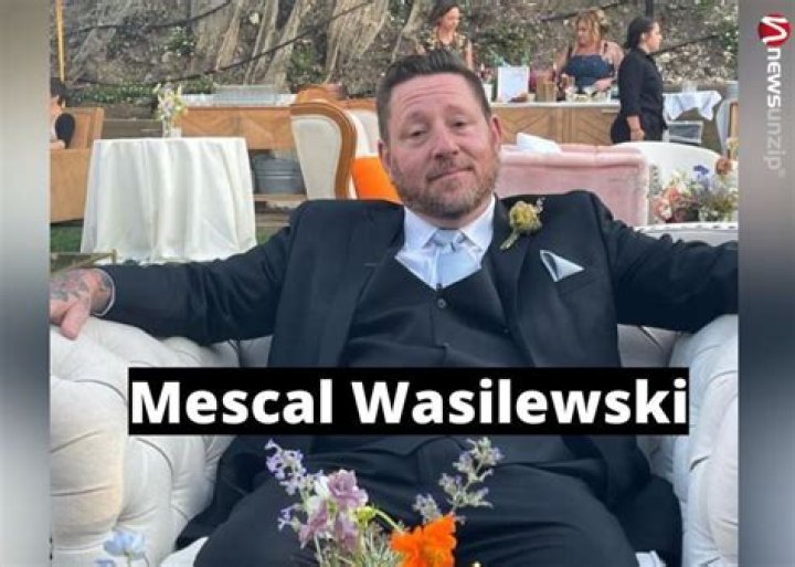 Mescal Wasilewski Height, Weight, Net Worth, Age, Birthday, Wikipedia, Who, Nationality, Biography