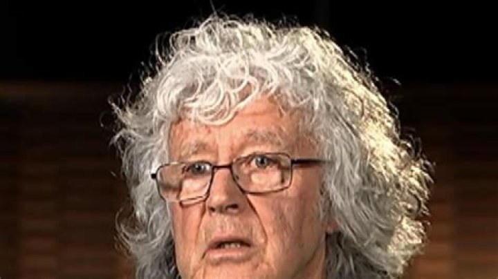 
Michael Leunig Height, Weight, Net Worth, Age, Birthday, Wikipedia, Who, Nationality, Biography 