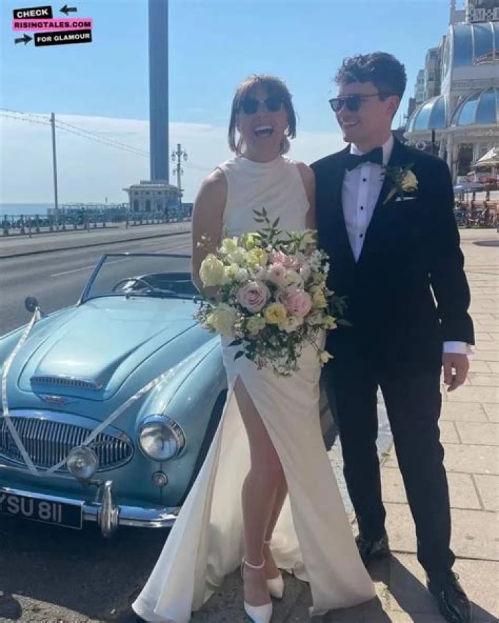 Mike Dobinson Height, Weight, Net Worth, Age, Birthday, Wikipedia, Who, Nationality, Biography