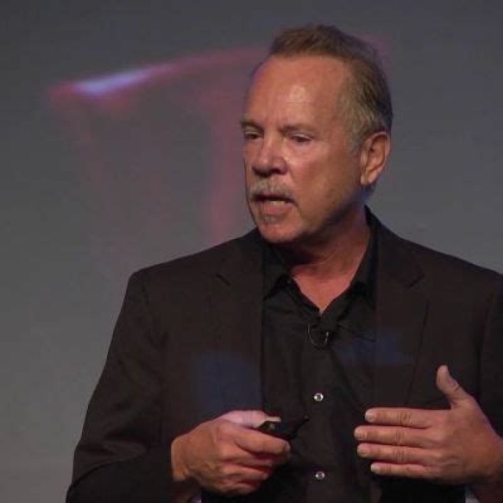 
Mitchell Lowe Is Accused Of Scamming The Investors With The Subscription Plan 