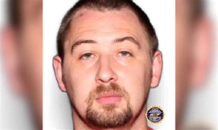 
Murder convict in TN arrested decade after jumping parole 