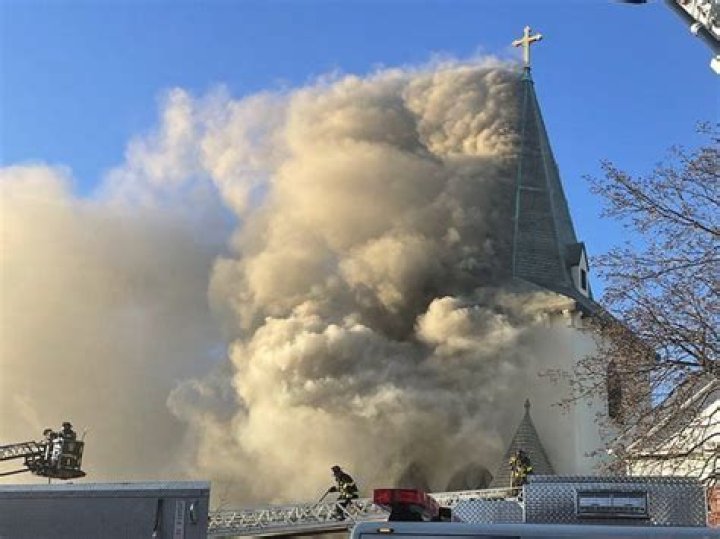 
“On Easter? Call me suspicious”: Video of Lutheran church fire Cambridge MA leaves netizens astonished 
