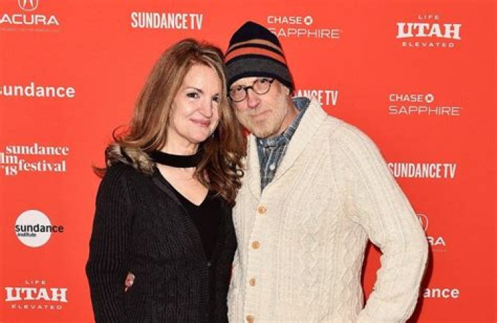 
Paula Niedert Elliott Height, Weight, Net Worth, Age, Birthday, Wikipedia, Who, Instagram, Biography 