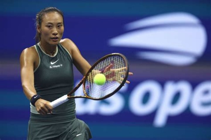 Qinwen Zheng Height, Weight, Net Worth, Age, Birthday, Wikipedia, Who, Nationality, Biography