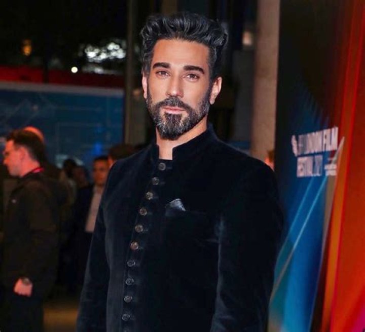 Ray Panthaki Height, Weight, Net Worth, Age, Wiki, Who, Instagram, Biography