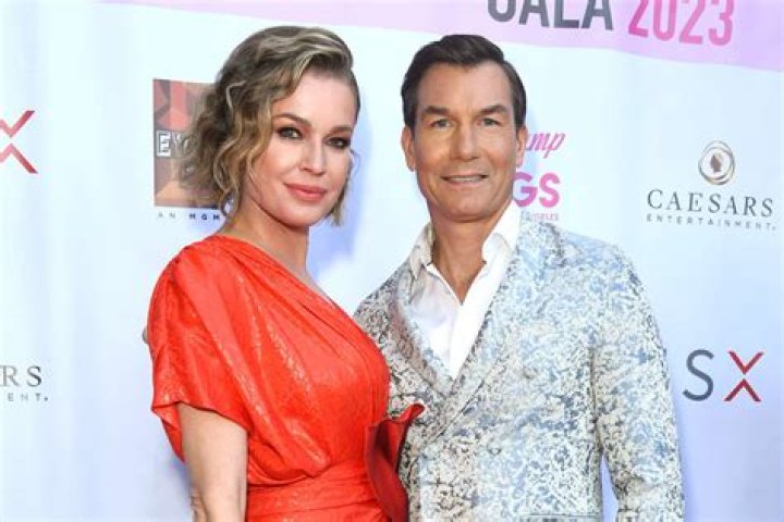 
Rebecca Romijn And Jerry O’Connell Will Be Featured As Hosts Of “The Real Love Boat” 