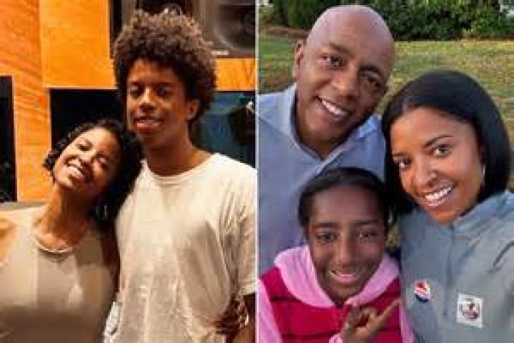 Renee Elise Goldsberry Husband Alexis Johnson and 2 Children