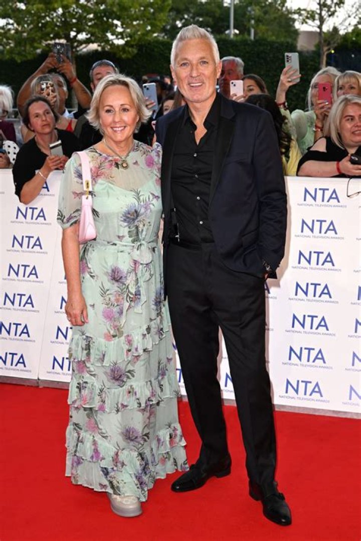 Roman Kemp Height, Weight, Net Worth, Age, Birthday, Wikipedia, Who, Nationality, Biography