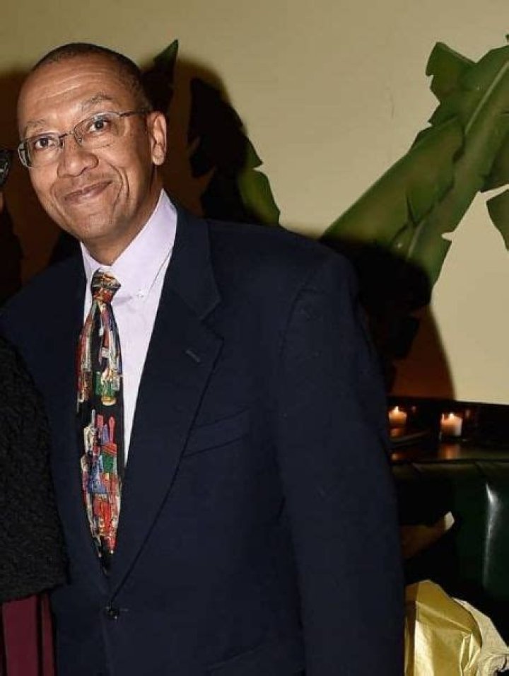 
Roy Jonathan Cobb Height, Weight, Net Worth, Age, Birthday, Wikipedia, Who, Nationality, Biography 