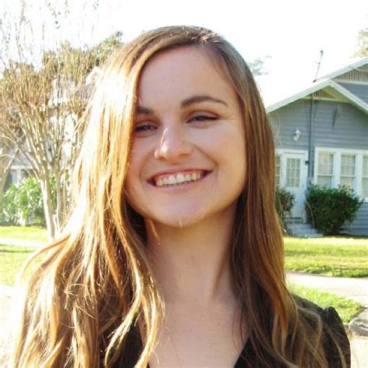 
Sacha Long Height, Weight, Net Worth, Age, Birthday, Wikipedia, Who, Nationality, Biography 