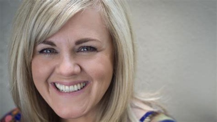 Sally Lindsay Height, Weight, Net Worth, Age, Birthday, Wikipedia, Who, Nationality, Biography