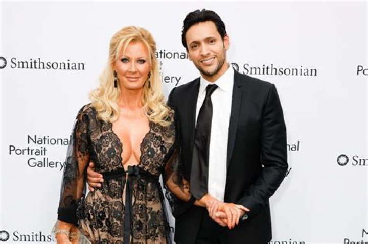 
Sandra Lee and Ben Youcef Step Out Together for D.C. Gala as Youcef’s Divorce Is Finalized: Source 