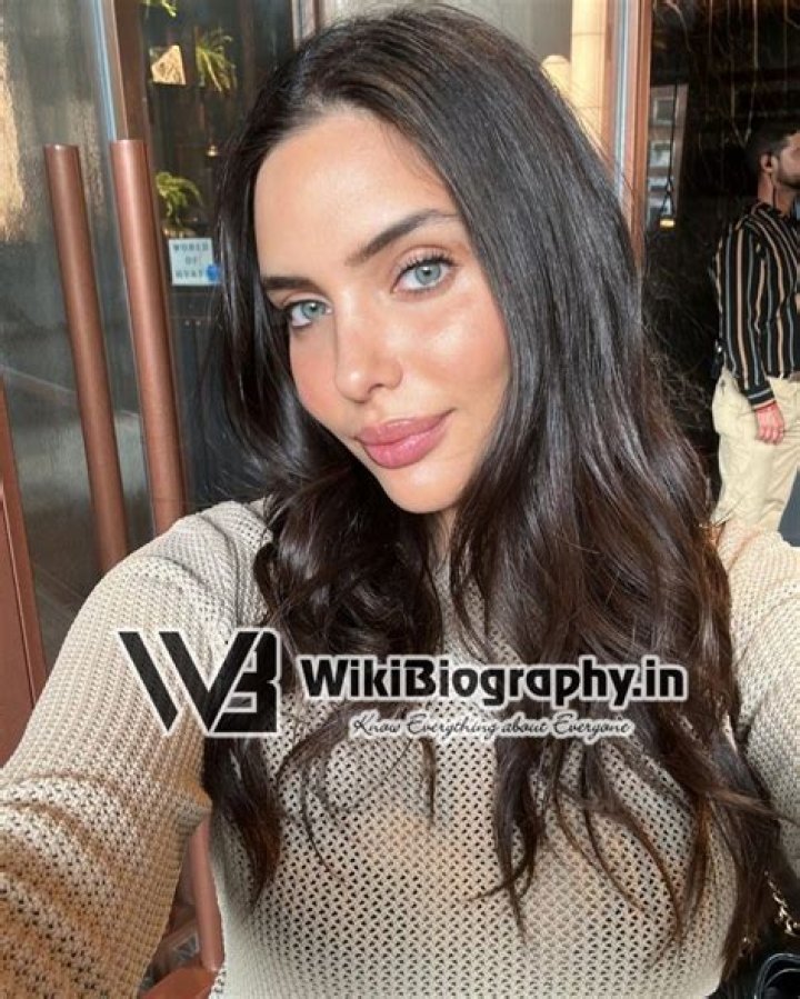 
Sara Arfaoui Height, Weight, Net Worth, Age, Birthday, Wikipedia, Who, Nationality, Biography 