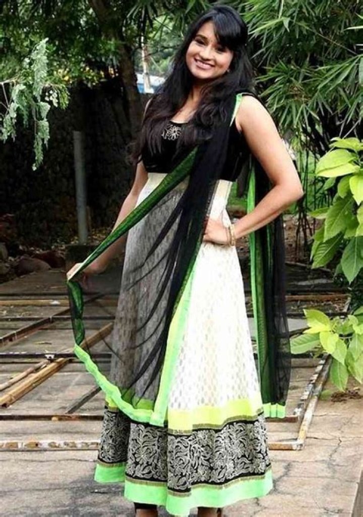 Shwetha Shekar Height, Weight, Net Worth, Age, Birthday, Wikipedia, Who, Instagram, Biography