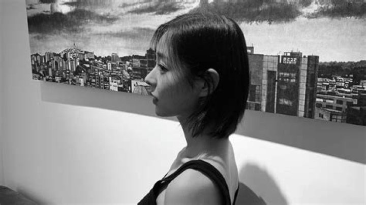 
Single’s Inferno: Who did Shin Seul-ki leave the island with in the season finale? 