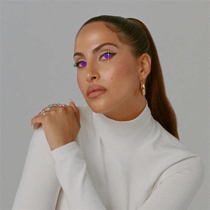  Snoh Aalegra