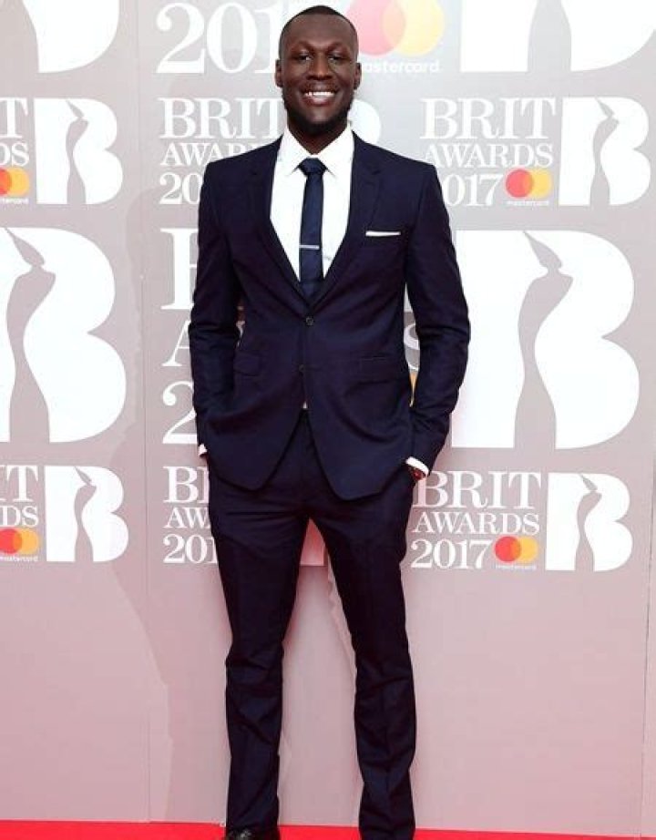 
Stormzy Height, Weight, Net Worth, Age, Birthday, Wikipedia, Who, Nationality, Biography 