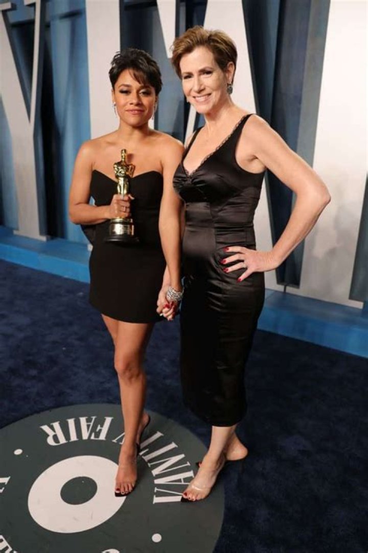 
Sue Makkoo Height, Weight, Net Worth, Age, Birthday, Wikipedia, Who, Nationality, Biography 