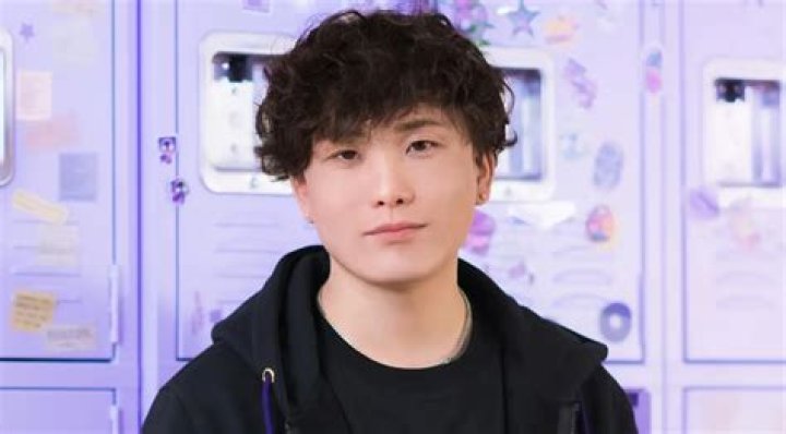 Sykkuno Height, Weight, Net Worth, Age, Birthday, Wikipedia, Who, Instagram, Biography