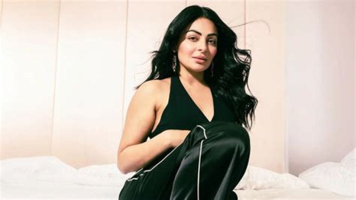 Tannishtha Chatterjee Arshvir Kaur Bajwa Height, Weight, Net Worth, Age, Birthday, Wikipedia, Who, Instagram, Biography