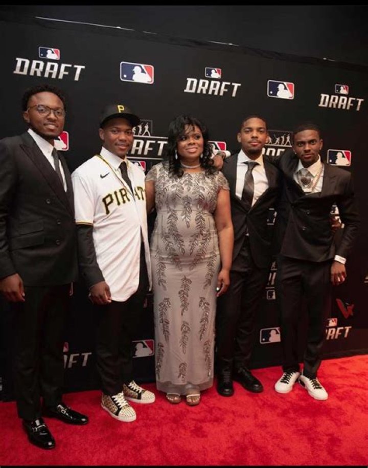 
Termarr Johnson Dad Terry Johnson and Mom Kim, Brother Tervont And Family Life 