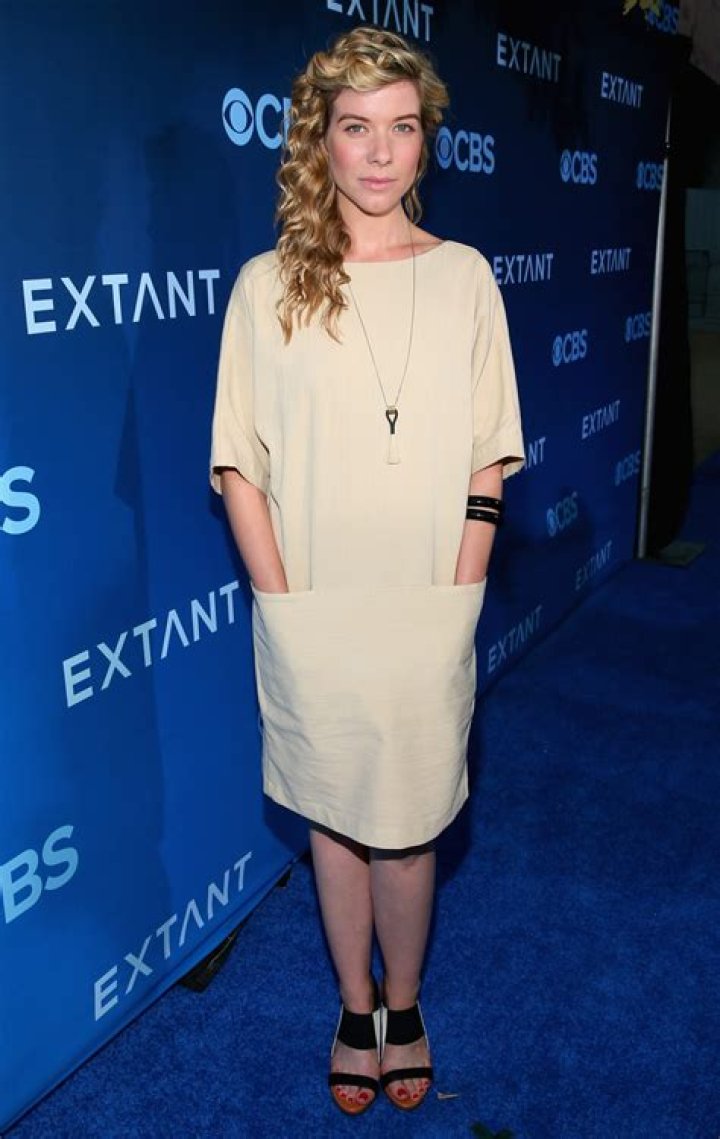 Tessa McGuire – Baby Tessa Height, Weight, Net Worth, Age, Birthday, Wikipedia, Who, Instagram, Biography