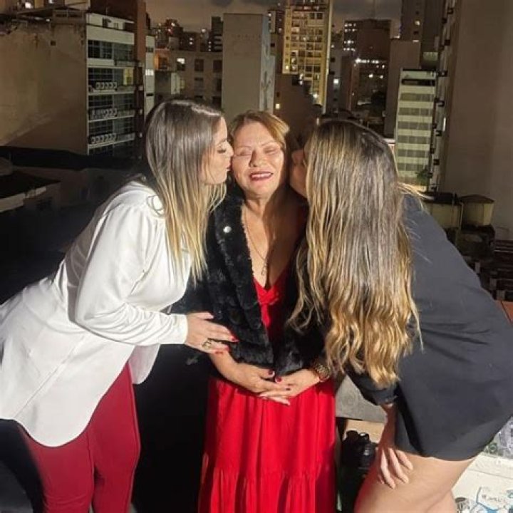 Thais Rocha Secundino Height, Weight, Net Worth, Age, Birthday, Wikipedia, Who, Instagram, Biography